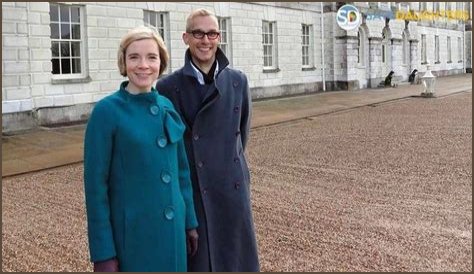 Lucy Worsley First Husband, Wiki, Height, Children, Net Worth, Age